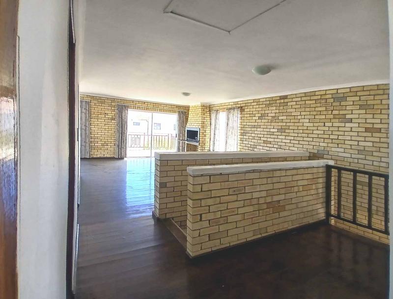 3 Bedroom Property for Sale in Britannia Bay Western Cape